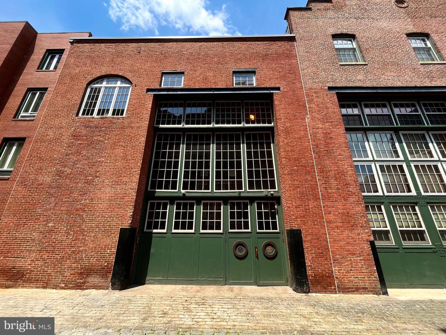 Property Photo:  130 N Bread Street 36 107  PA 19106 