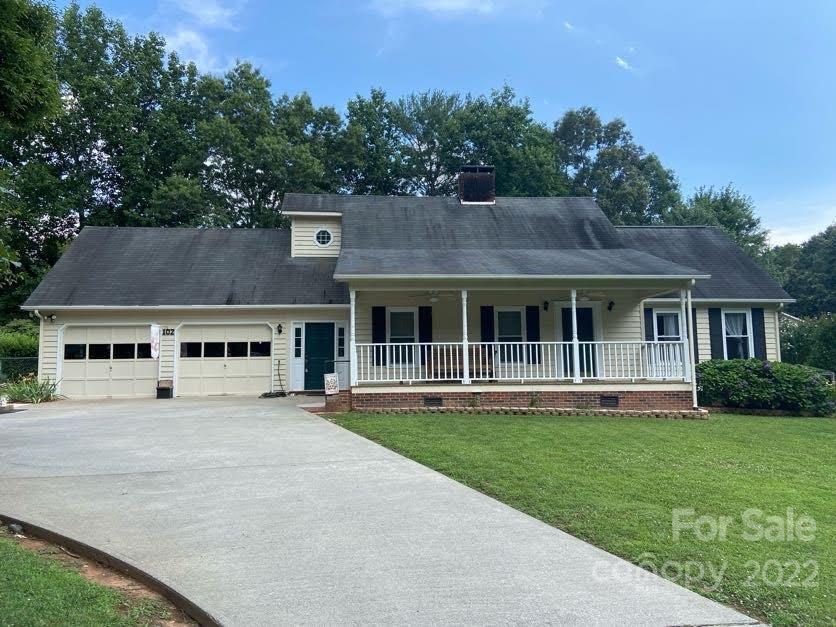 Property Photo: 102 Wildwood Drive NC 28655