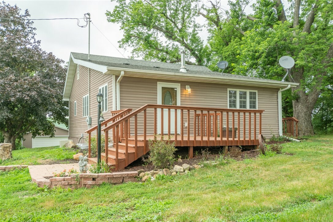 Property Photo:  6062 W 36th Street N  IA 50208 