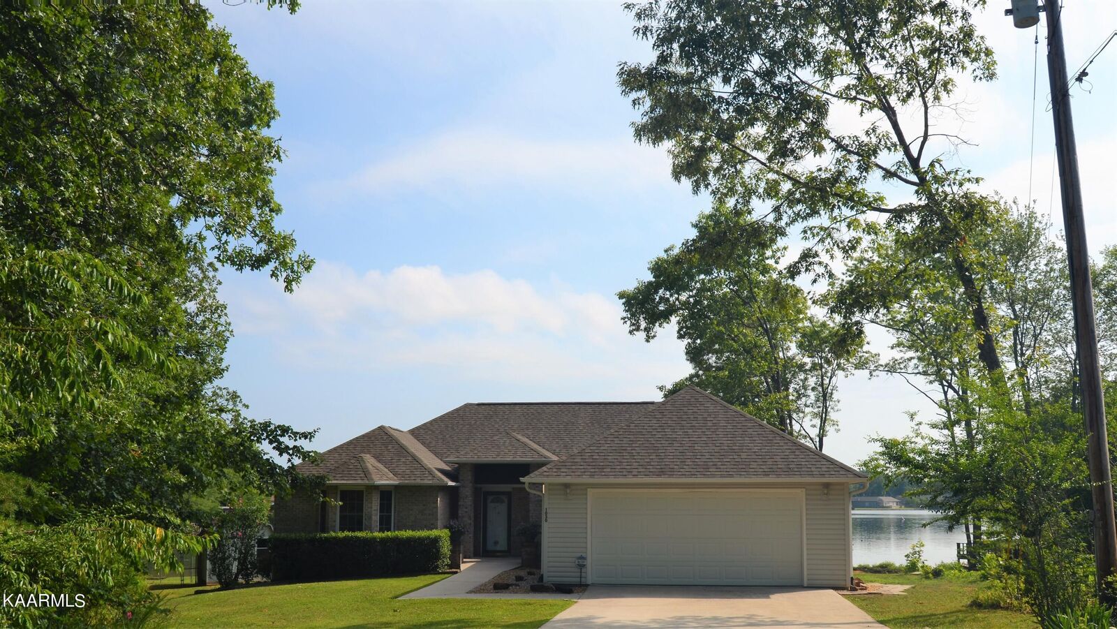 Property Photo: 1030 Hileah Drive TN 38572