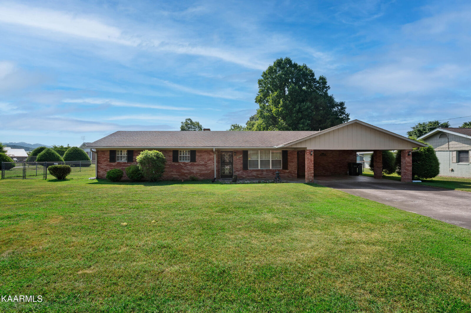 Property Photo:  225 Bellwood Ave  TN 37863 