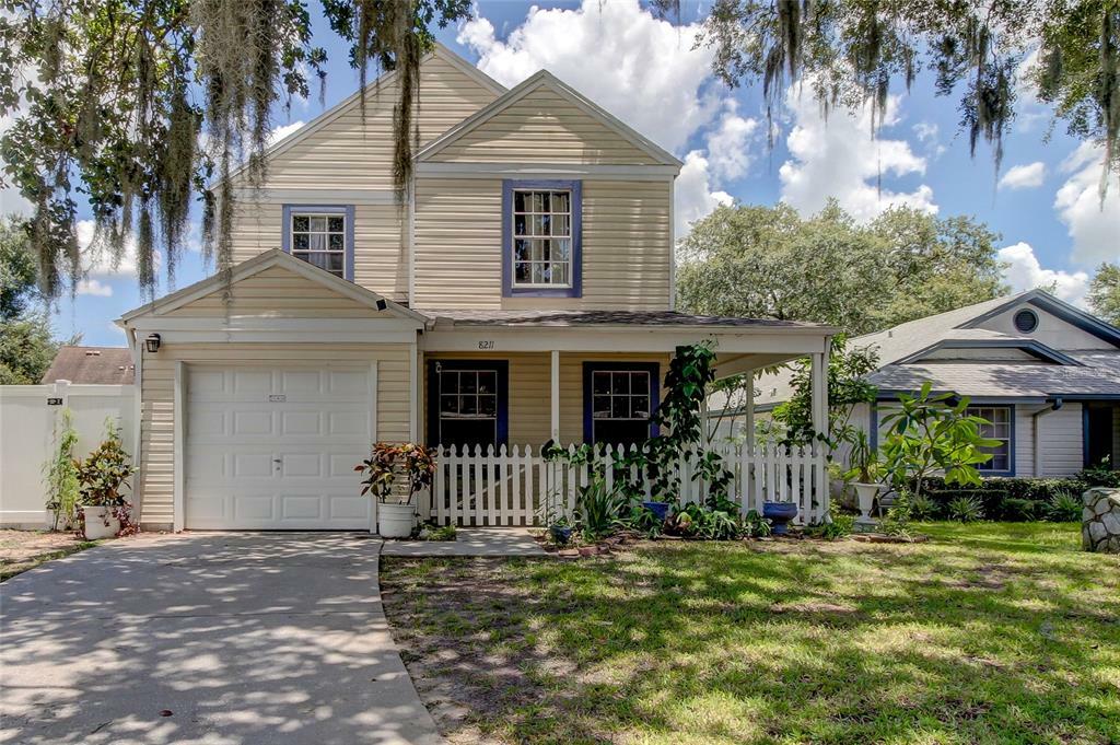 Property Photo:  8211 Volusia Place  FL 33637 