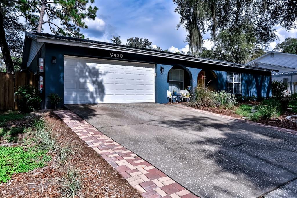 Property Photo:  9429 Alanbrooke Street  FL 33637 