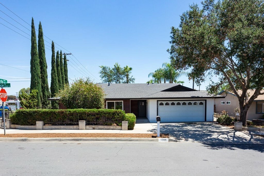 Property Photo:  1704 S Quince Street  CA 92025 