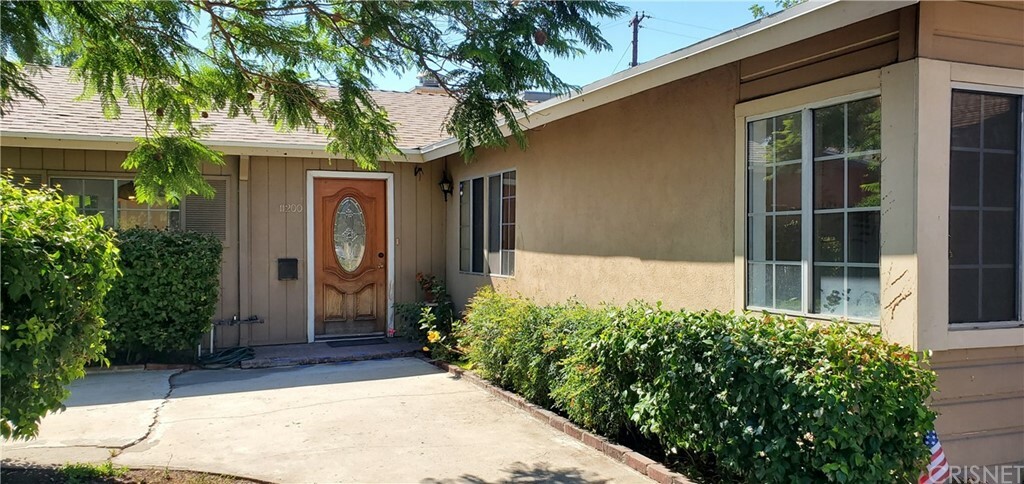 Property Photo:  11200 Amestoy Avenue  CA 91344 