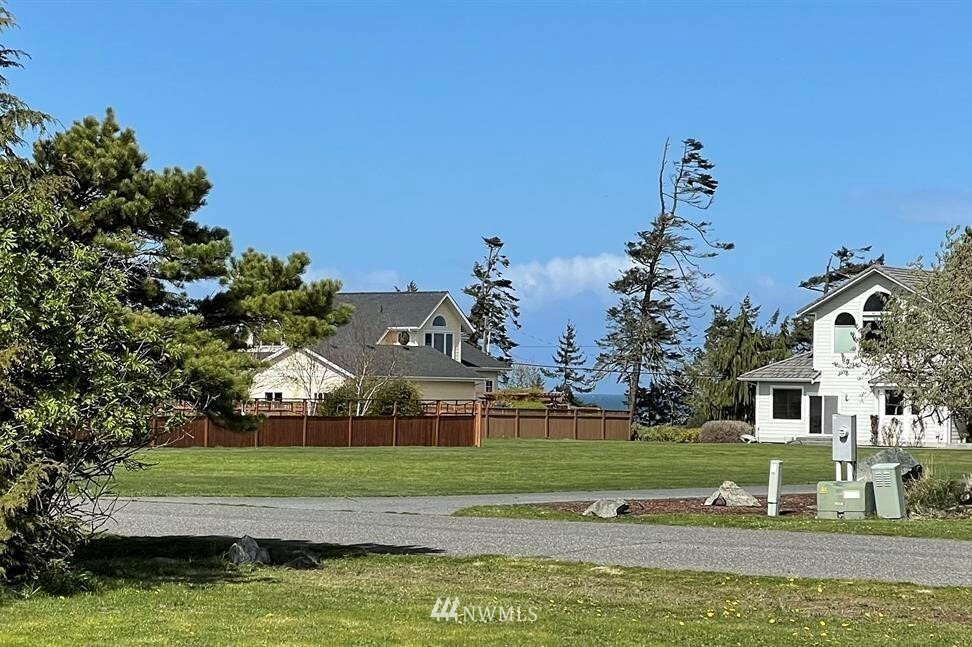 Property Photo:  1361 Thornton Drive  WA 98382 