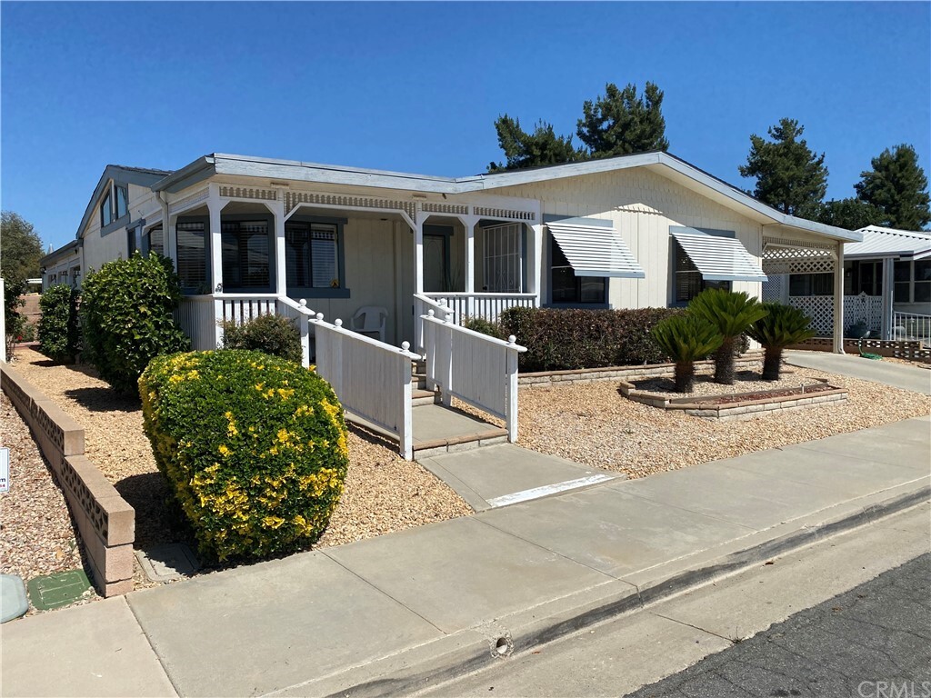 Property Photo:  564 De Soto Drive  CA 92543 