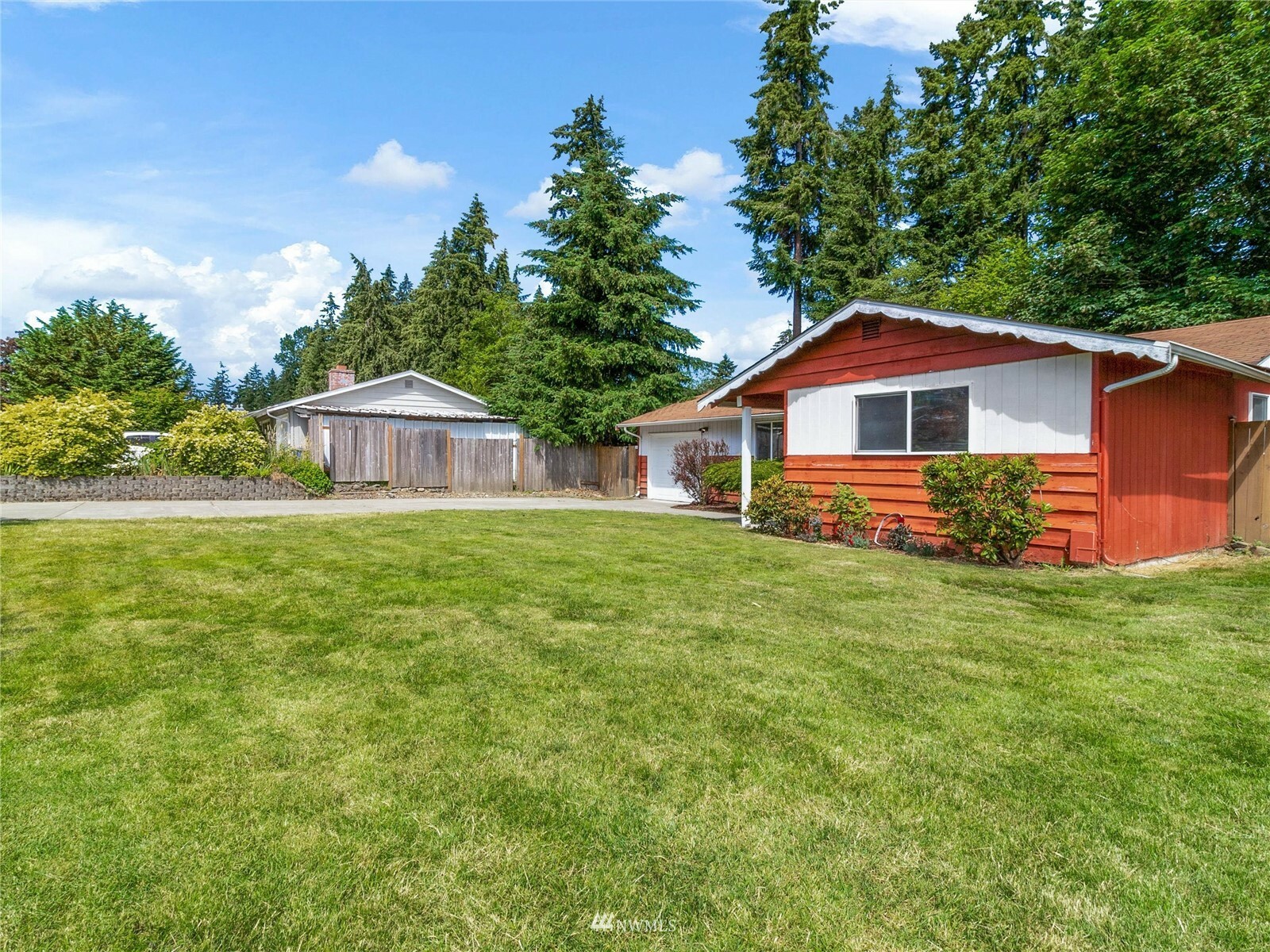 Property Photo:  2703 Forest Ridge Court N  WA 98374 