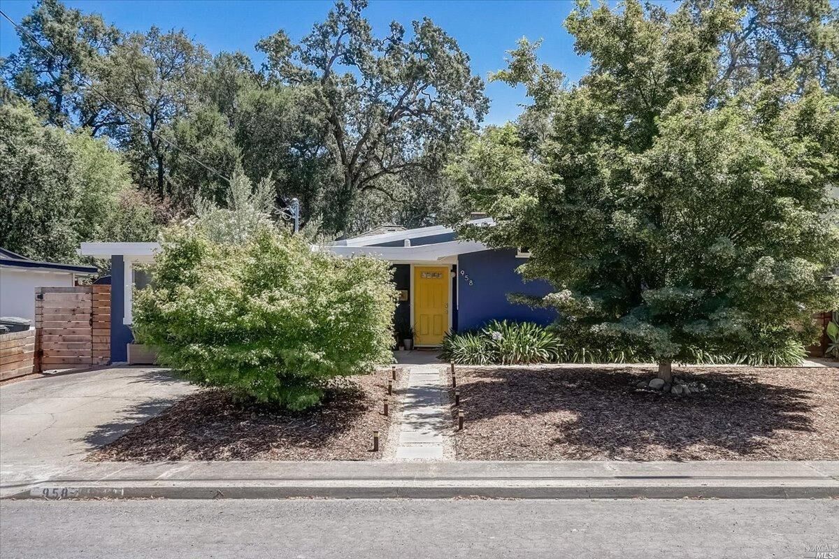 Property Photo:  958 Glenwood Drive  CA 95476 