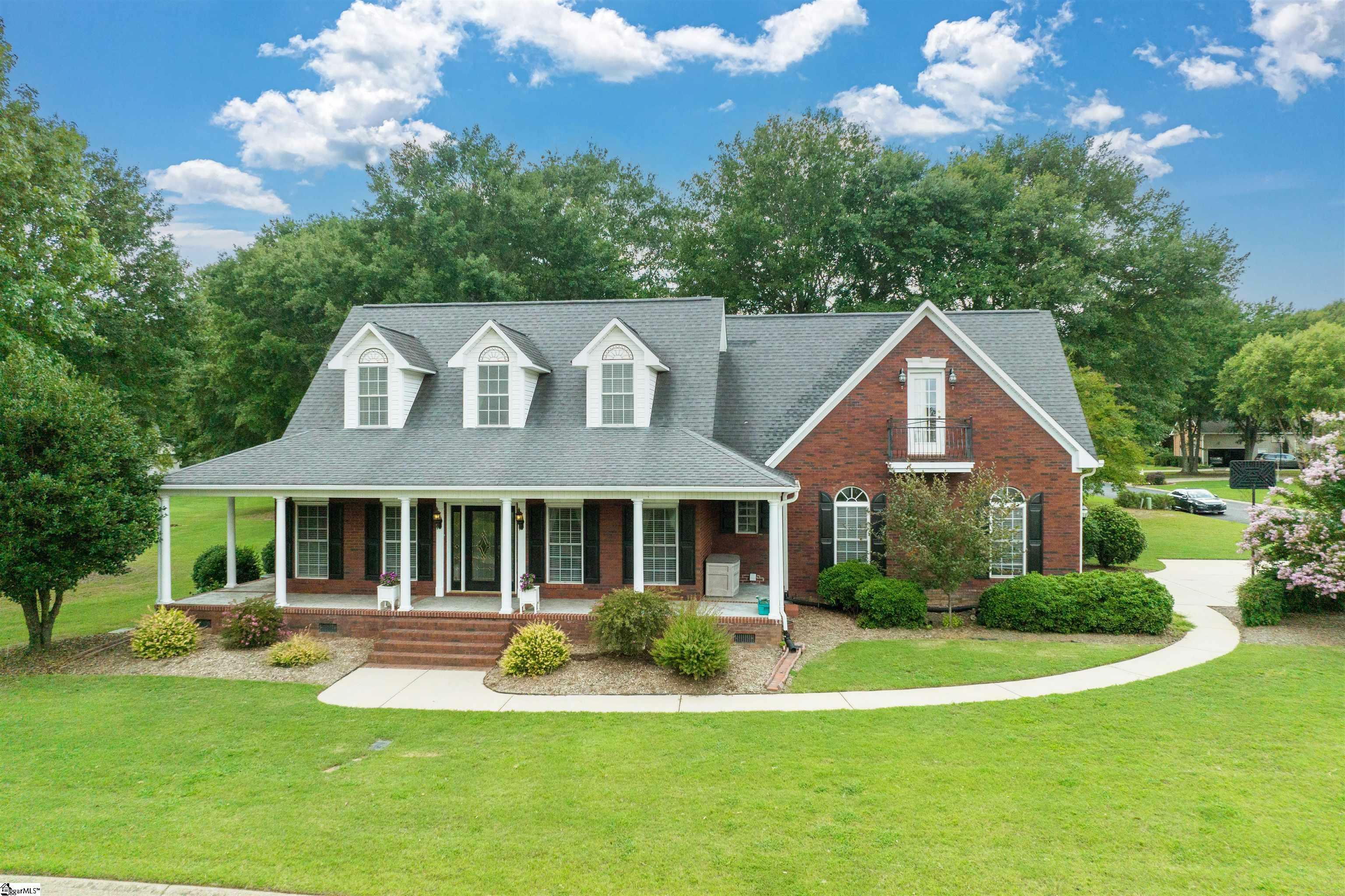 Property Photo: 605 Braeburn Court SC 29334