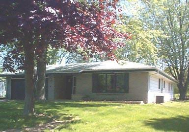 Property Photo:  W173n7158 River Ct  WI 53051 