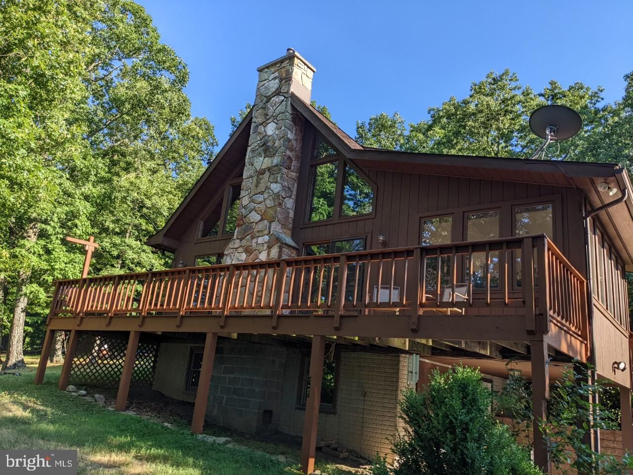 Property Photo:  245 Oakwood Drive  WV 26726 