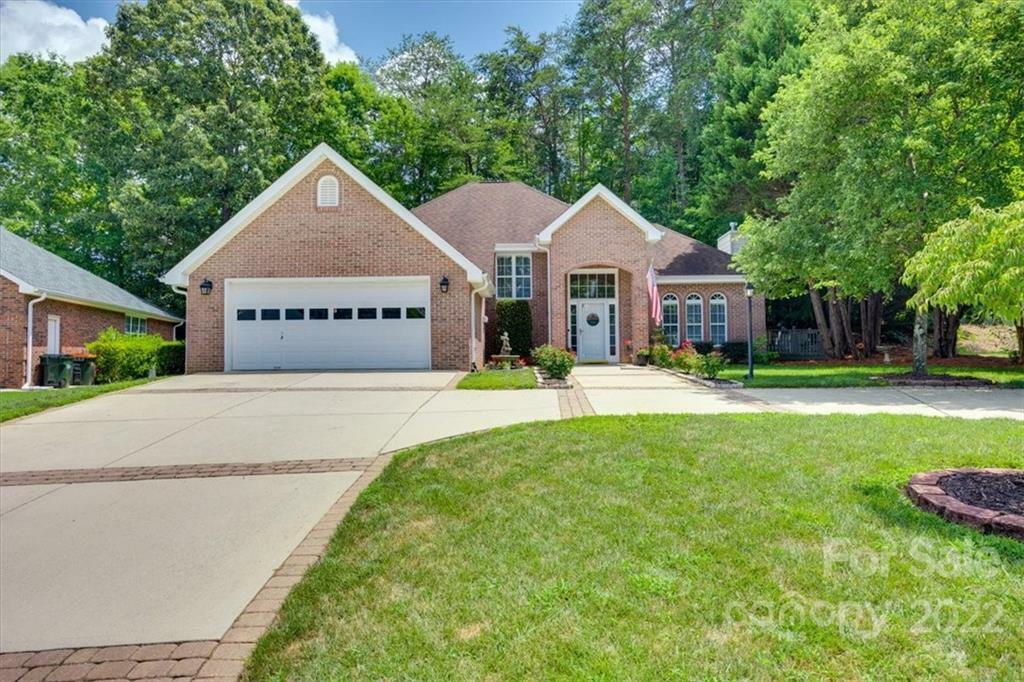 Property Photo:  1108 Blowing Rock Cove  SC 29708 