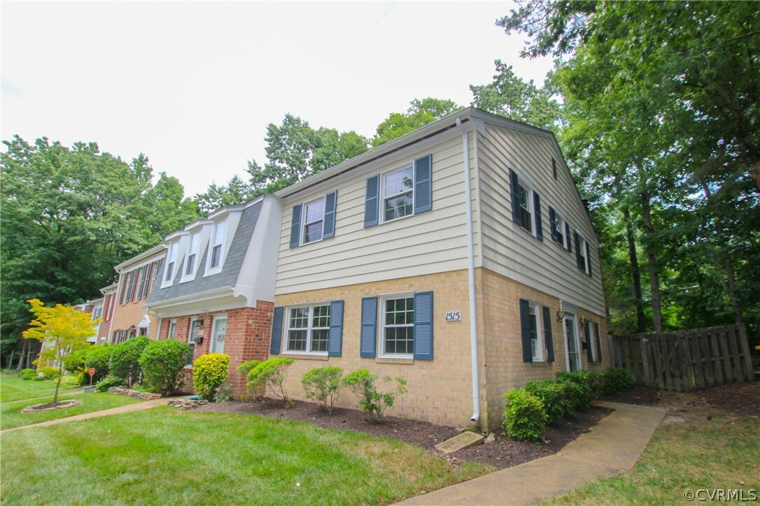 Property Photo:  1515 Heritage Hill Circle  VA 23238 