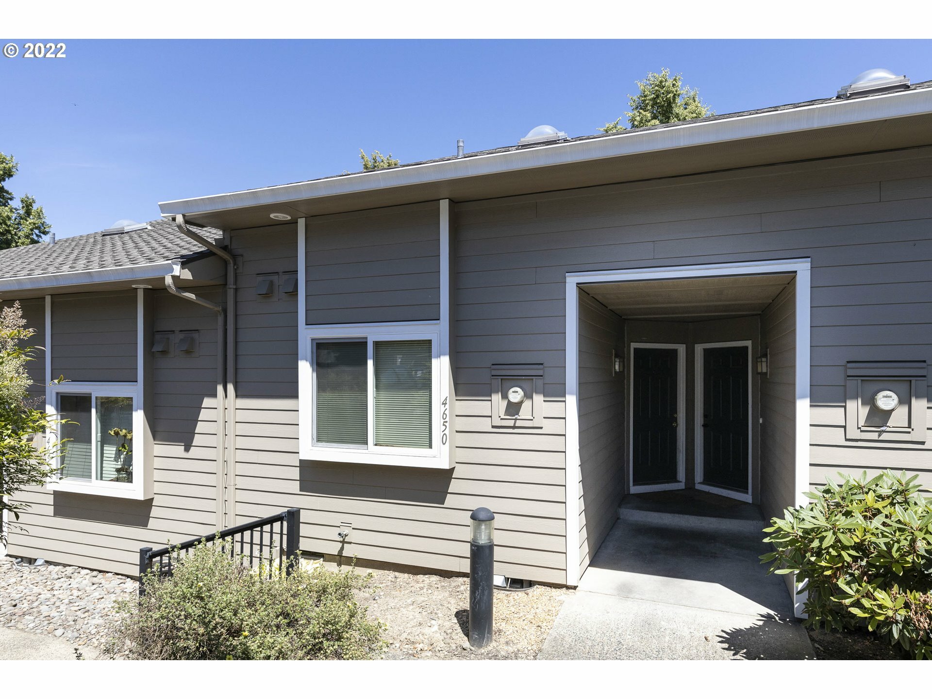 4650 SW Comus Pl 3-E  Portland OR 97219 photo