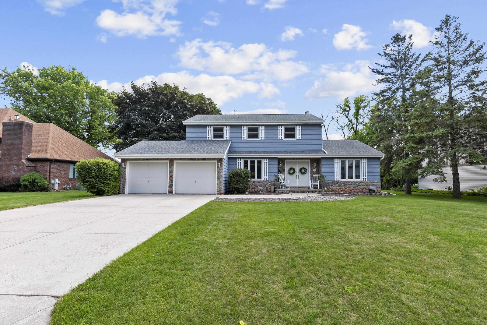 Property Photo:  36 Butte Des Morts Court  WI 54914-4535 