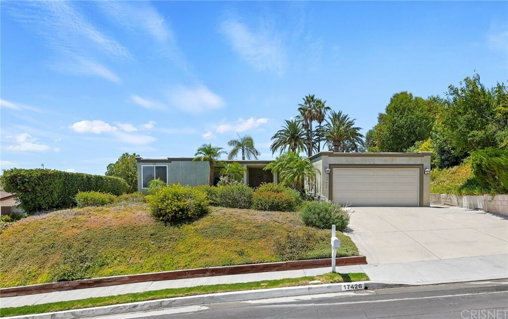 Property Photo:  17426 Flanders Street  CA 91344 