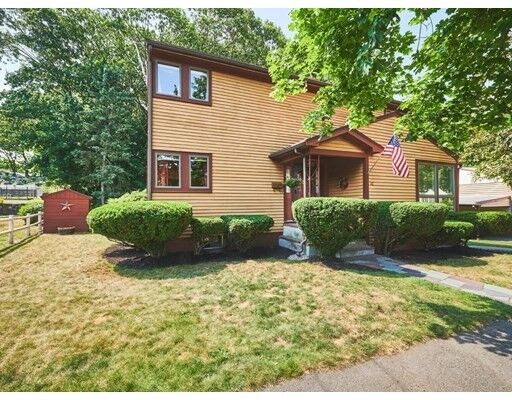 Property Photo:  10 Nancy Rd  MA 01904 