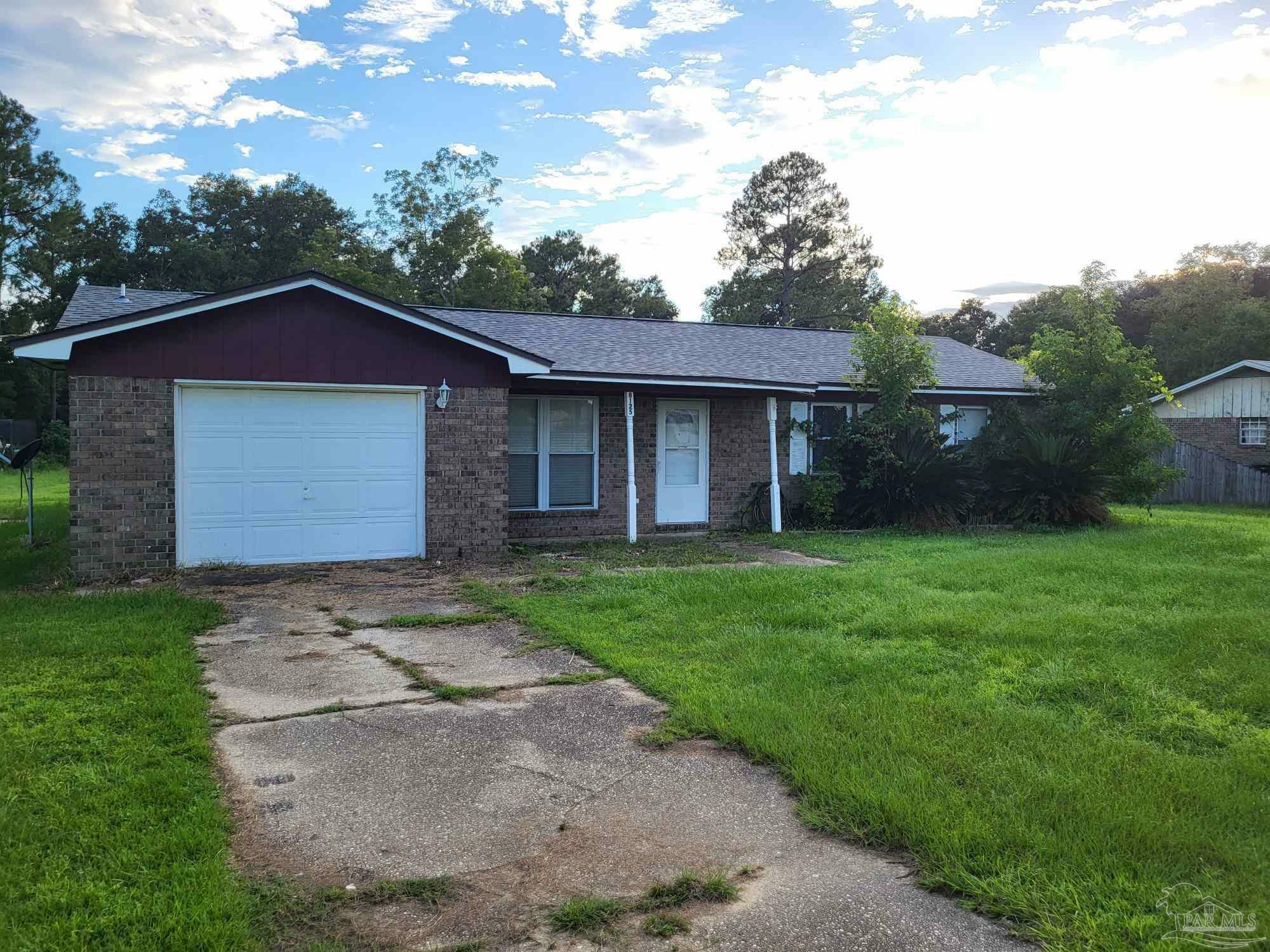 Property Photo:  8125 Mobile Hwy  FL 32526 