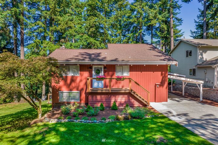 Property Photo:  15 Jasper Ridge Lane  WA 98229 