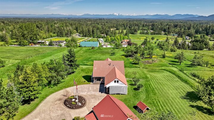 Property Photo:  2432 Mt. Baker Highway  WA 98226 
