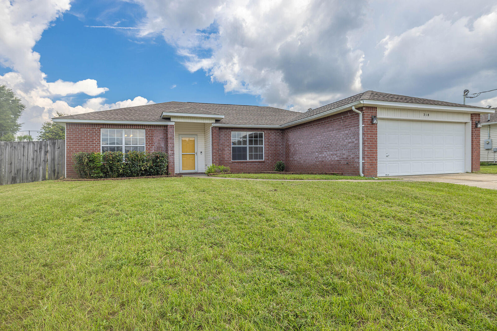 Property Photo: 218 Lustan Drive FL 32536