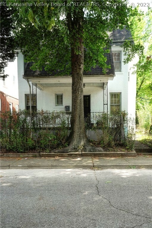 Property Photo: 1592 Dixie Street WV 25311