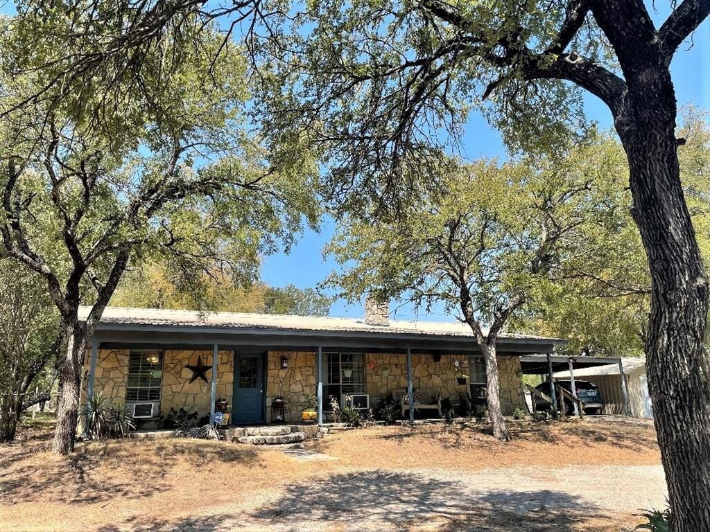 Property Photo:  1700 Silver Creek Azle Road  TX 76020 