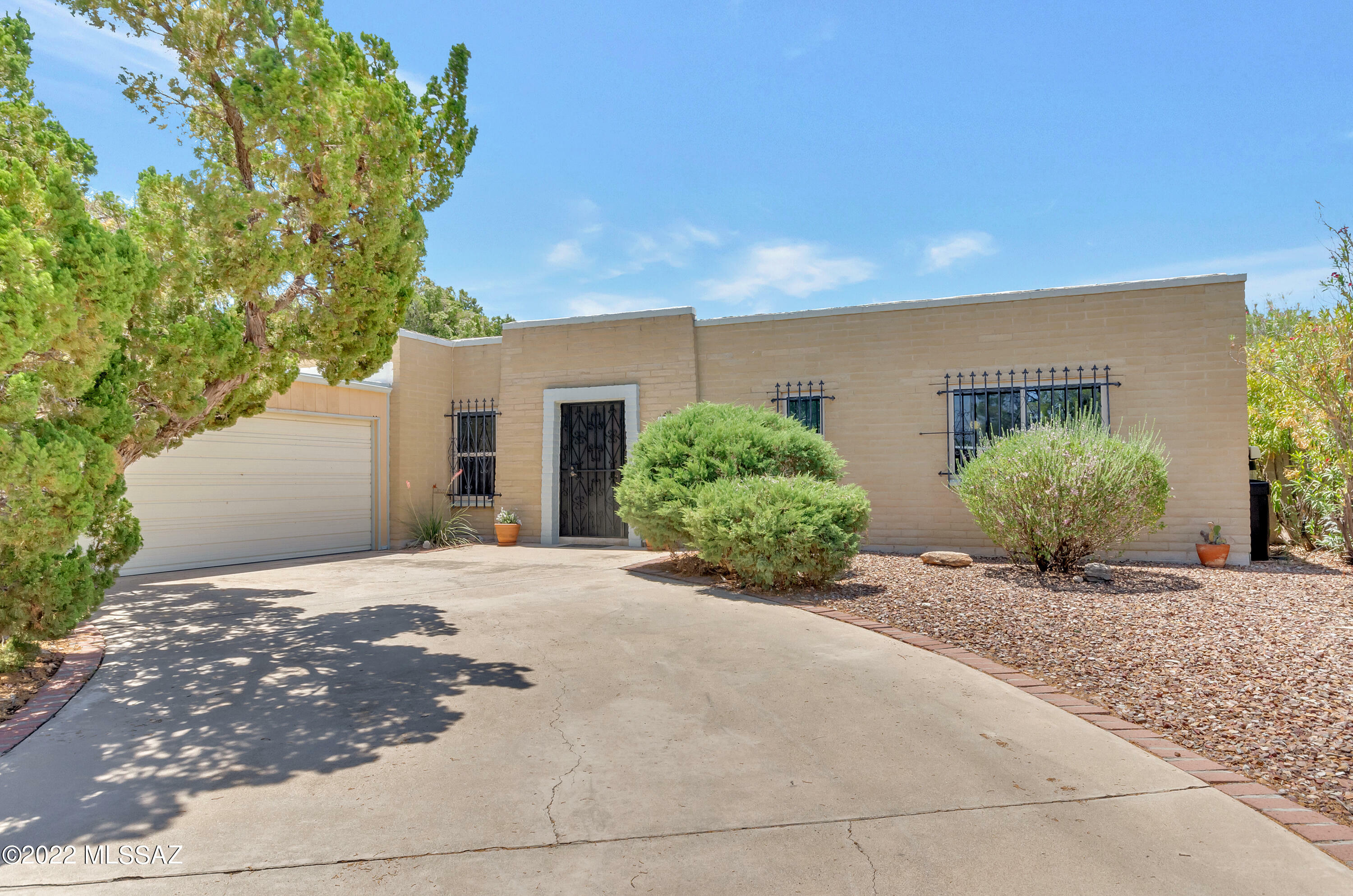 Property Photo:  9060 E Bluefield Street  AZ 85710 