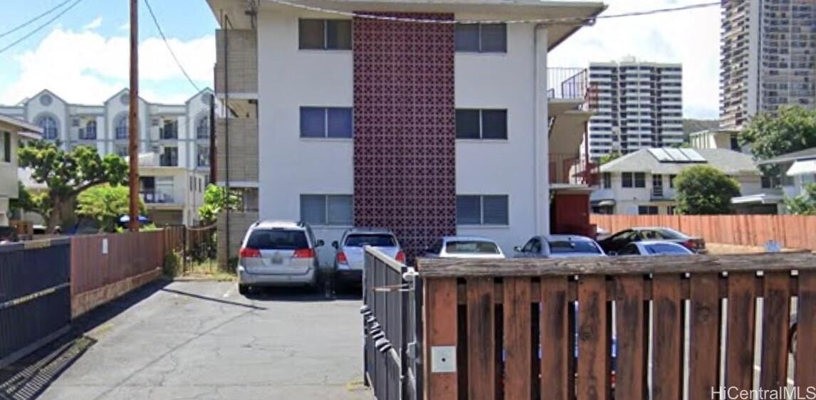Property Photo: 1426 Keeaumoku Street C23 HI 96822
