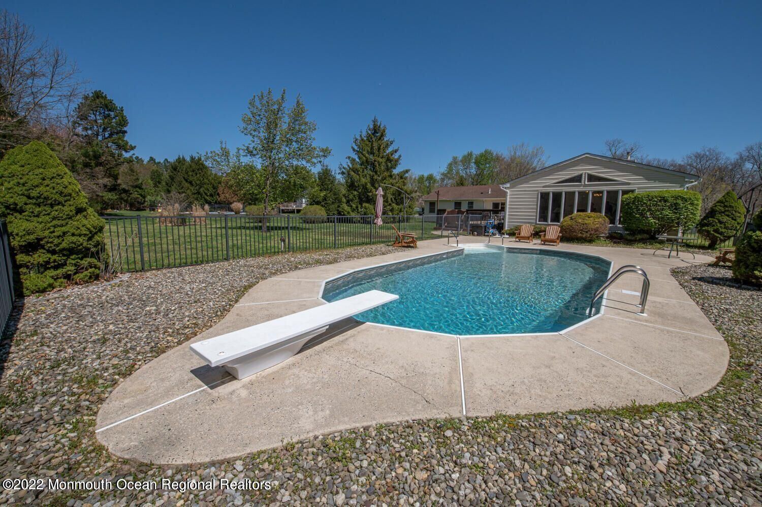 Property Photo:  8 Crest Road  NJ 08527 