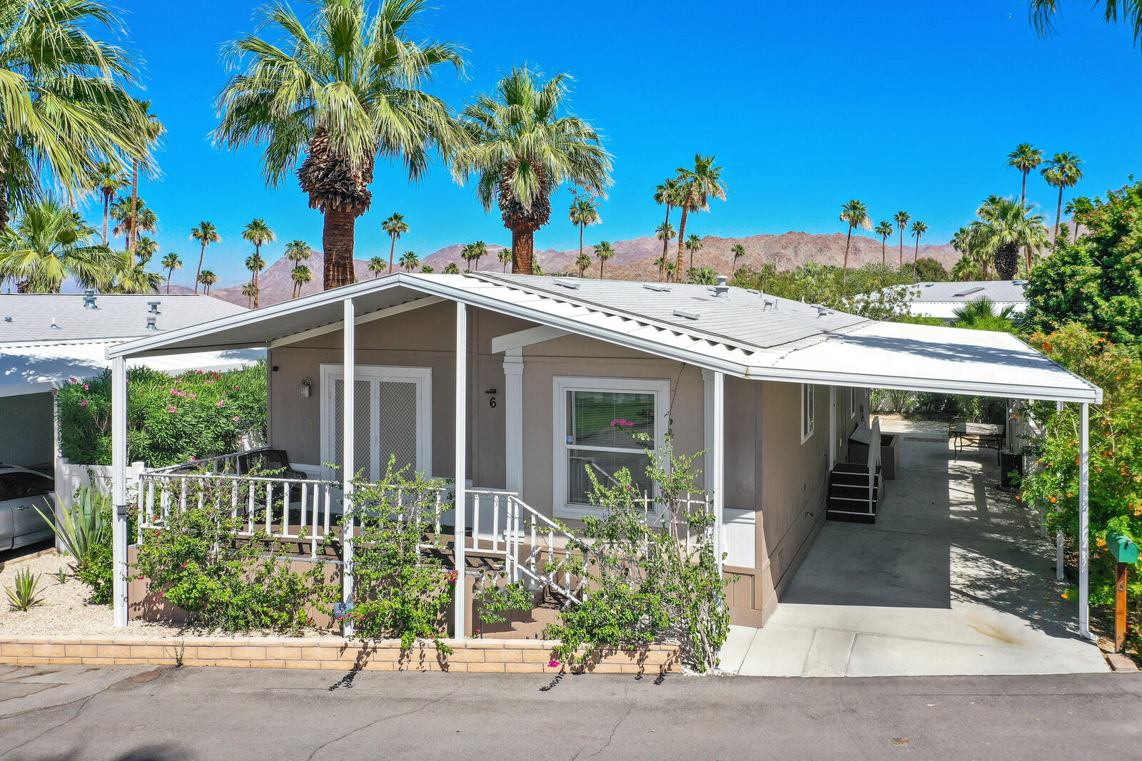 Property Photo:  6 Diamond E Drive  CA 92260 