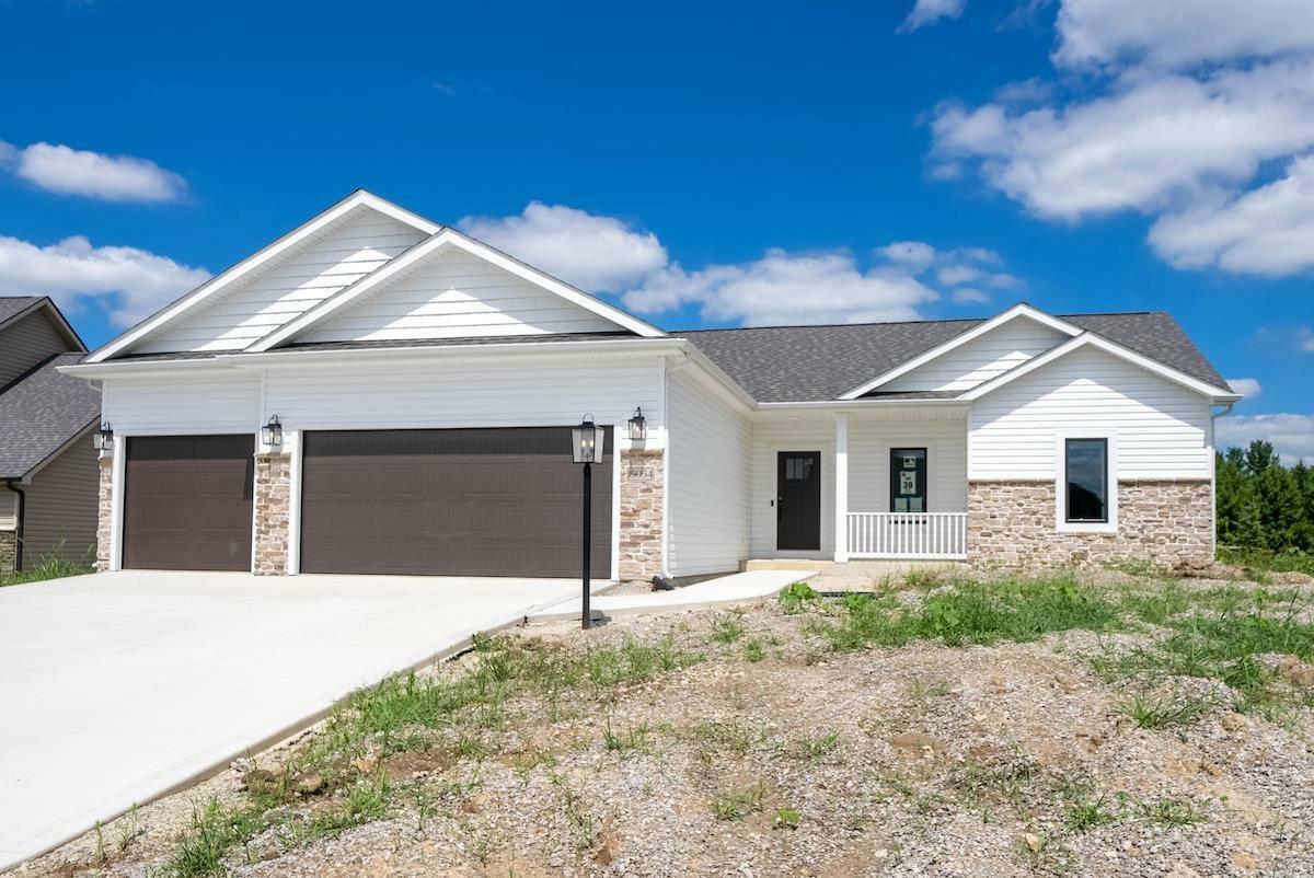 15054 Leo Creek Boulevard  Leo IN 46765 photo