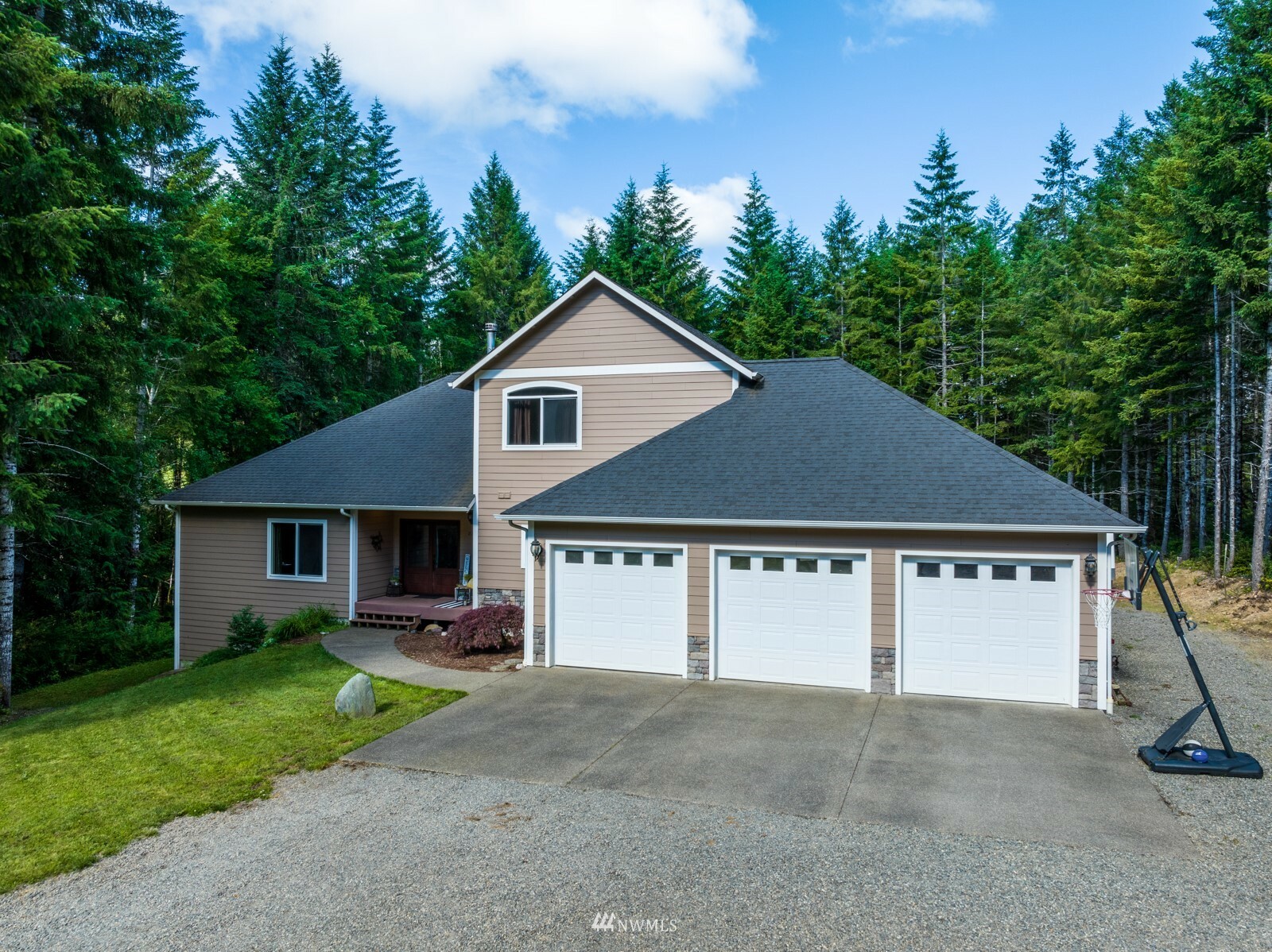 Property Photo: 2231 E Spencer Lake Road WA 98584