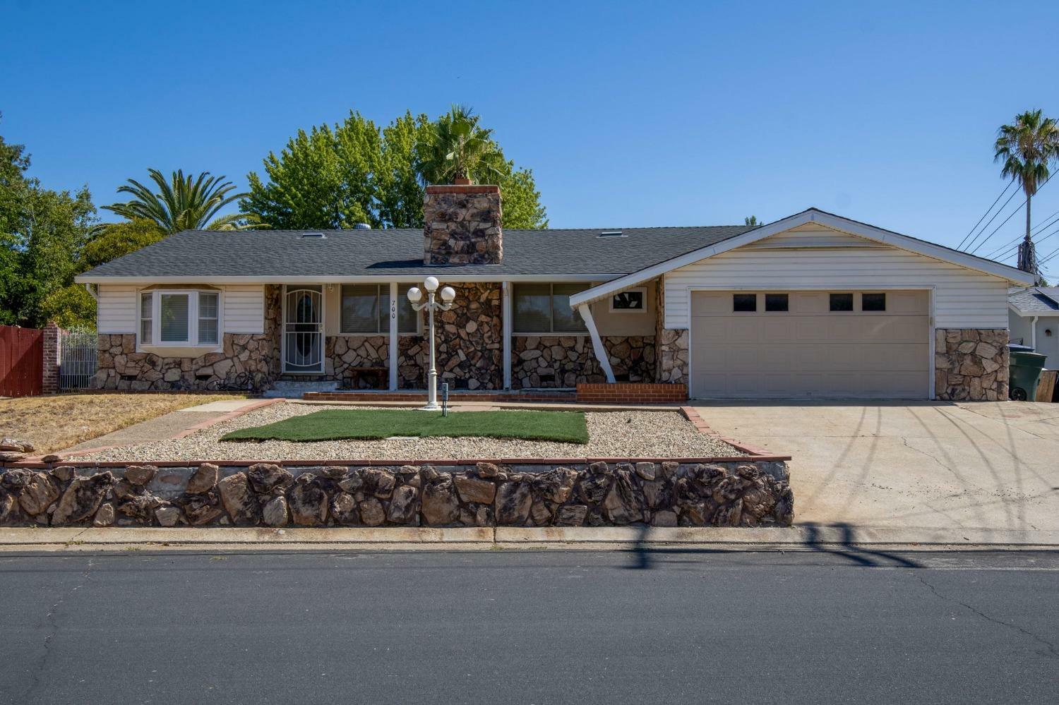 Property Photo:  700 Heath Drive  CA 95640 