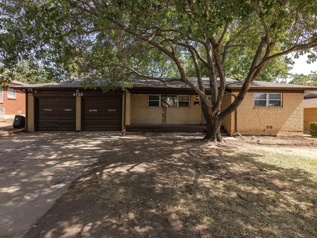 Property Photo: 4709 Nadine Drive TX 76117