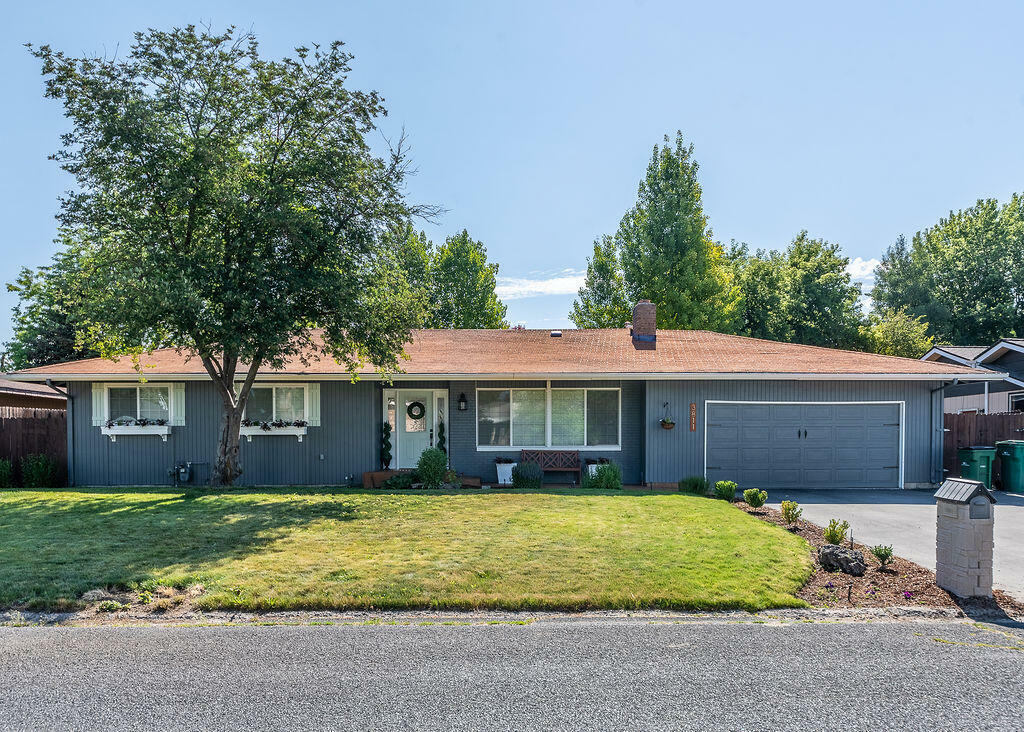 3811 Grenada Way  Klamath Falls OR 97603 photo