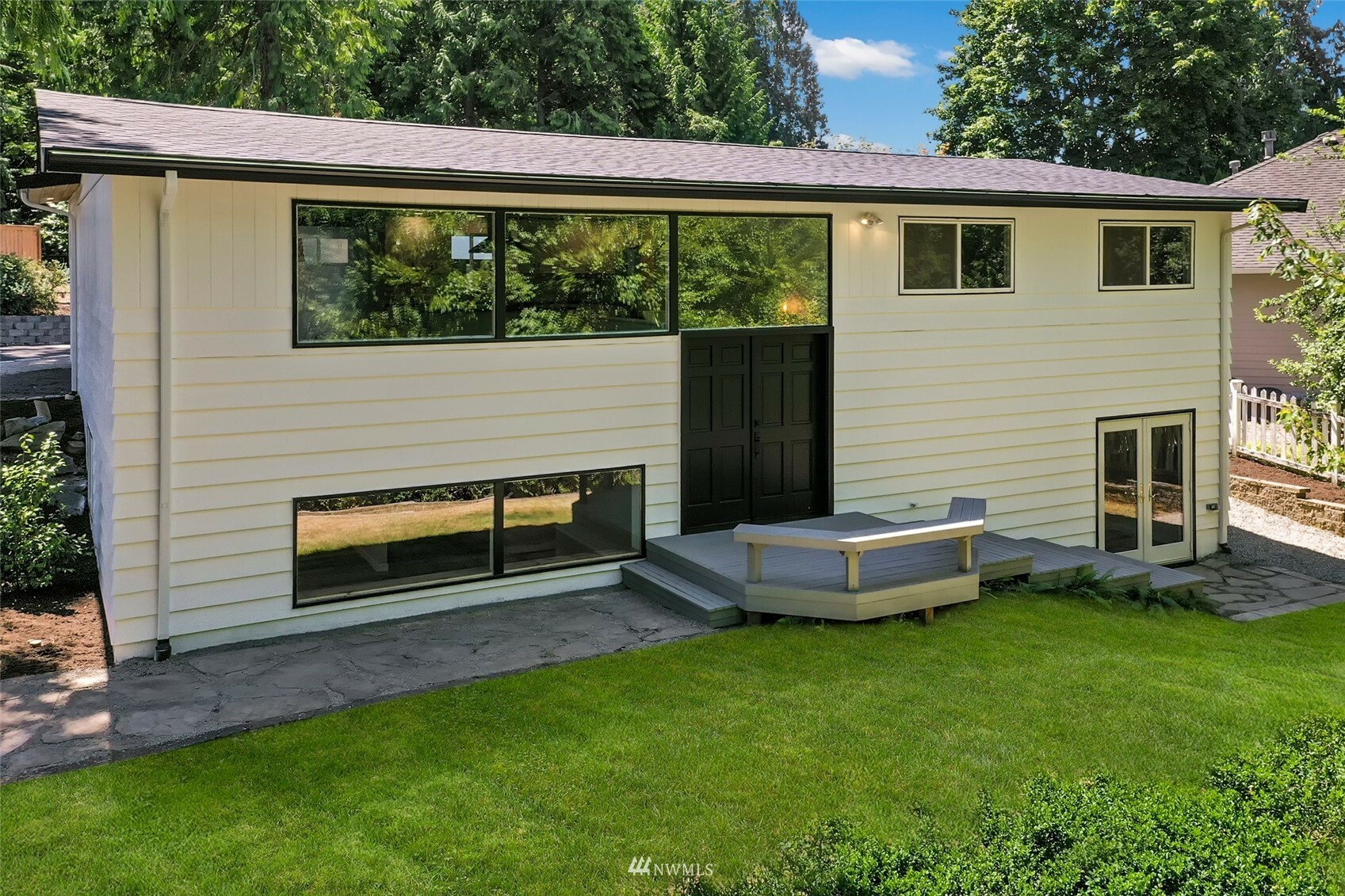 Property Photo:  23314 25th Drive SE  WA 98021 