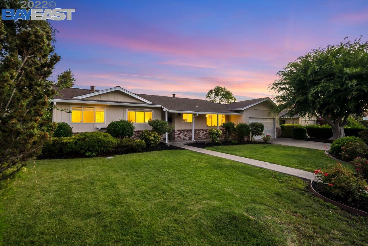 Property Photo:  41173 Saint Anthony Dr  CA 94539 