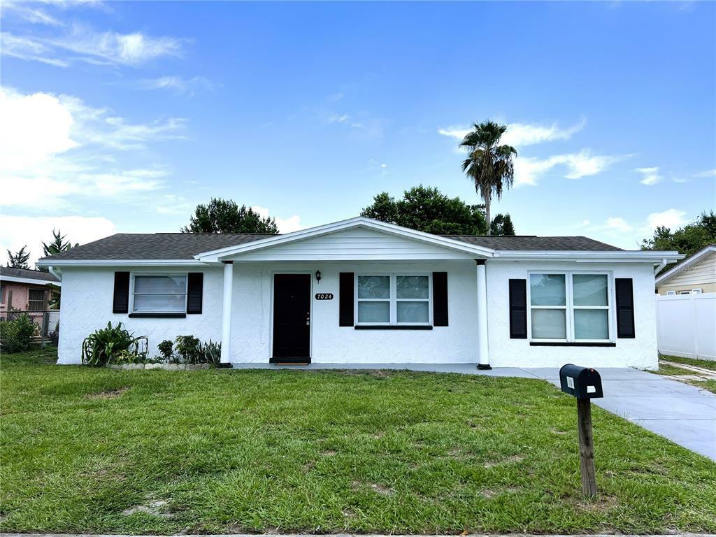 Property Photo:  7024 Brentwood Drive  FL 34668 