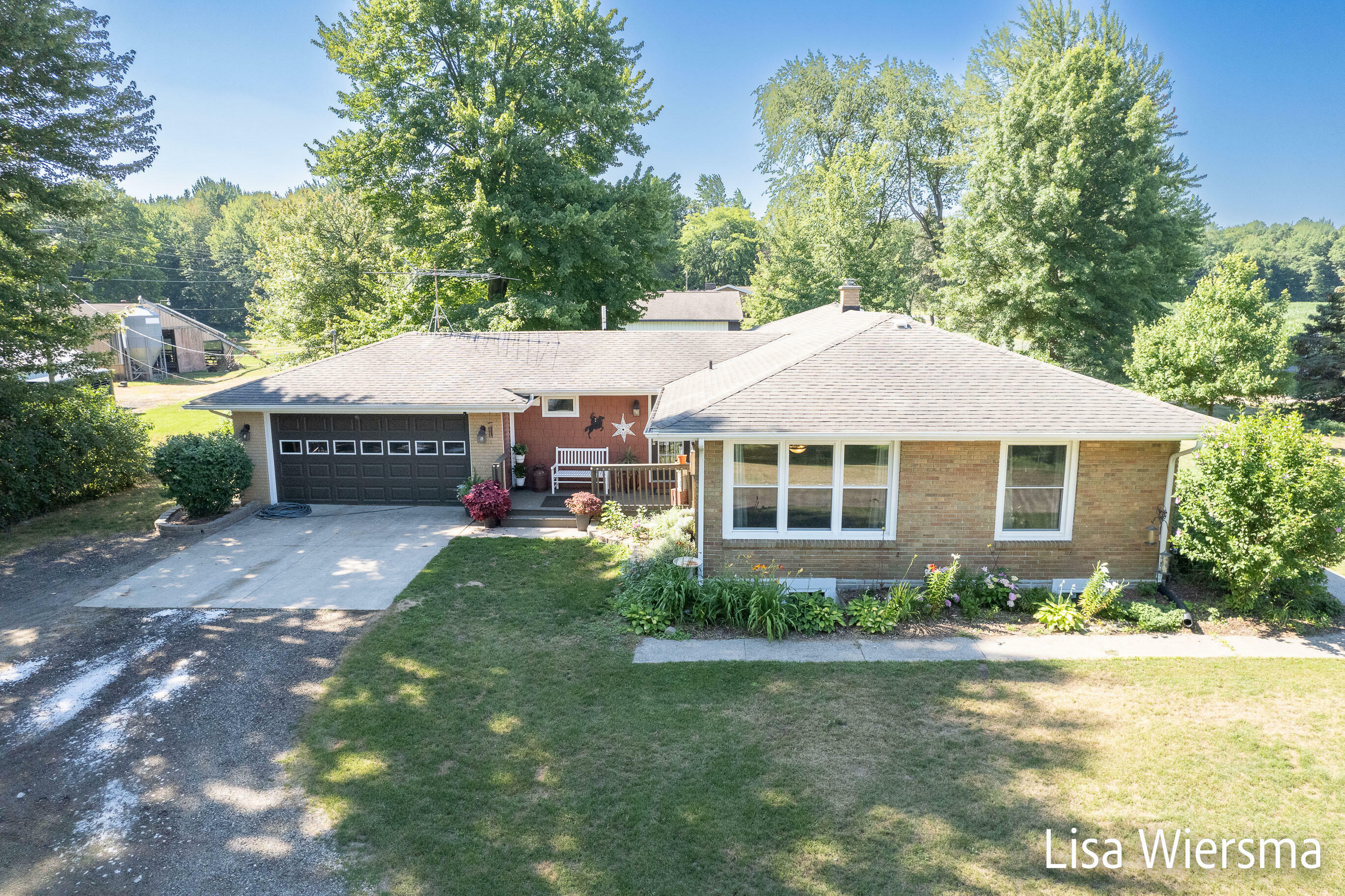 Property Photo:  7914 104th Avenue  MI 49464 