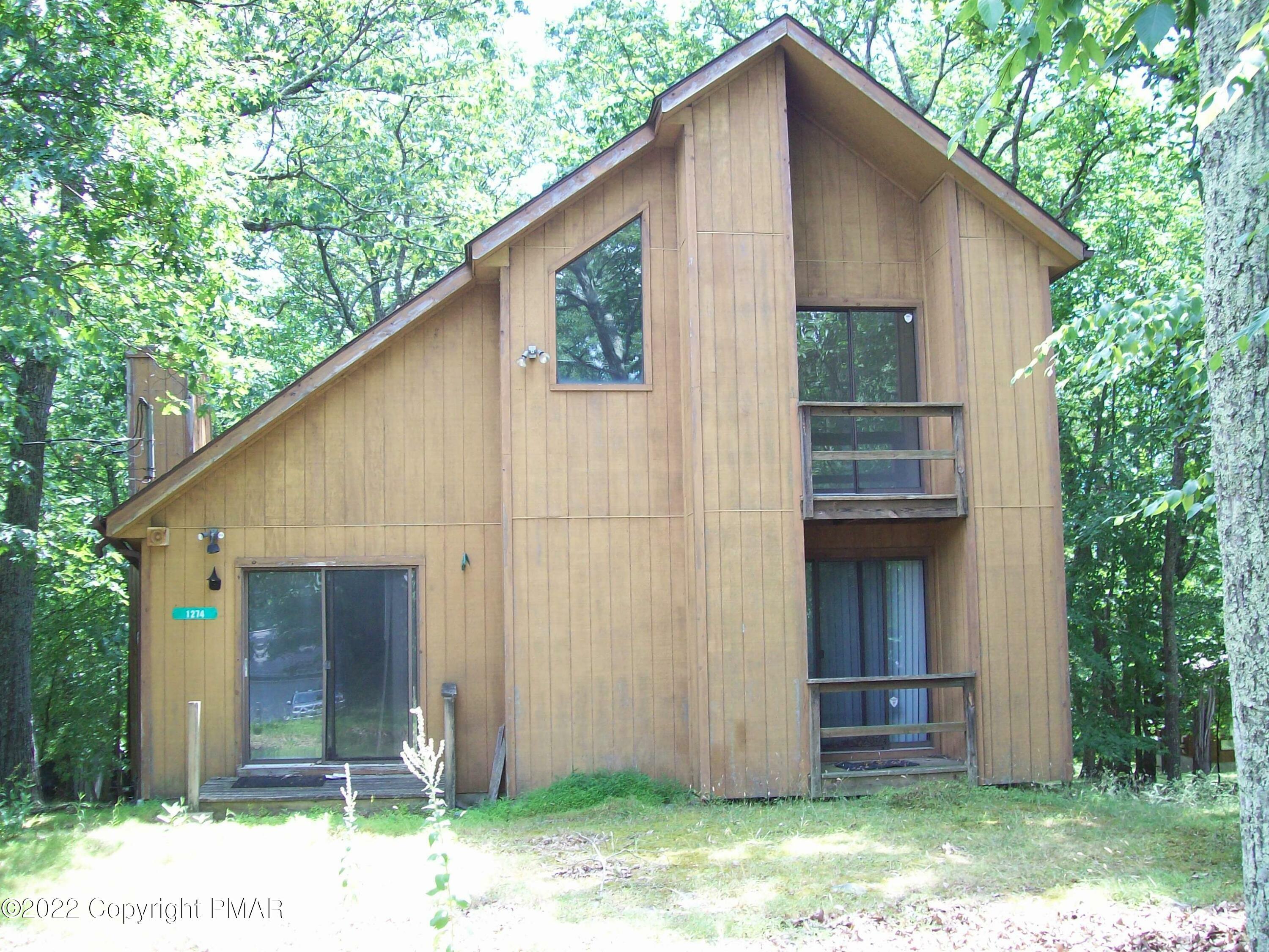 Property Photo:  1274 Brentwood Dr  PA 18301 