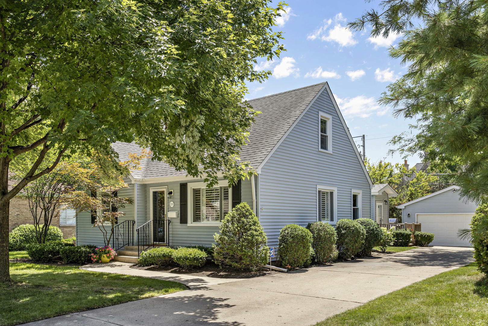 2329 Illinois Road  Northbrook IL 60062 photo