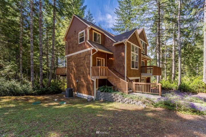 Property Photo: 701 E Vine Maple Lane WA 98592