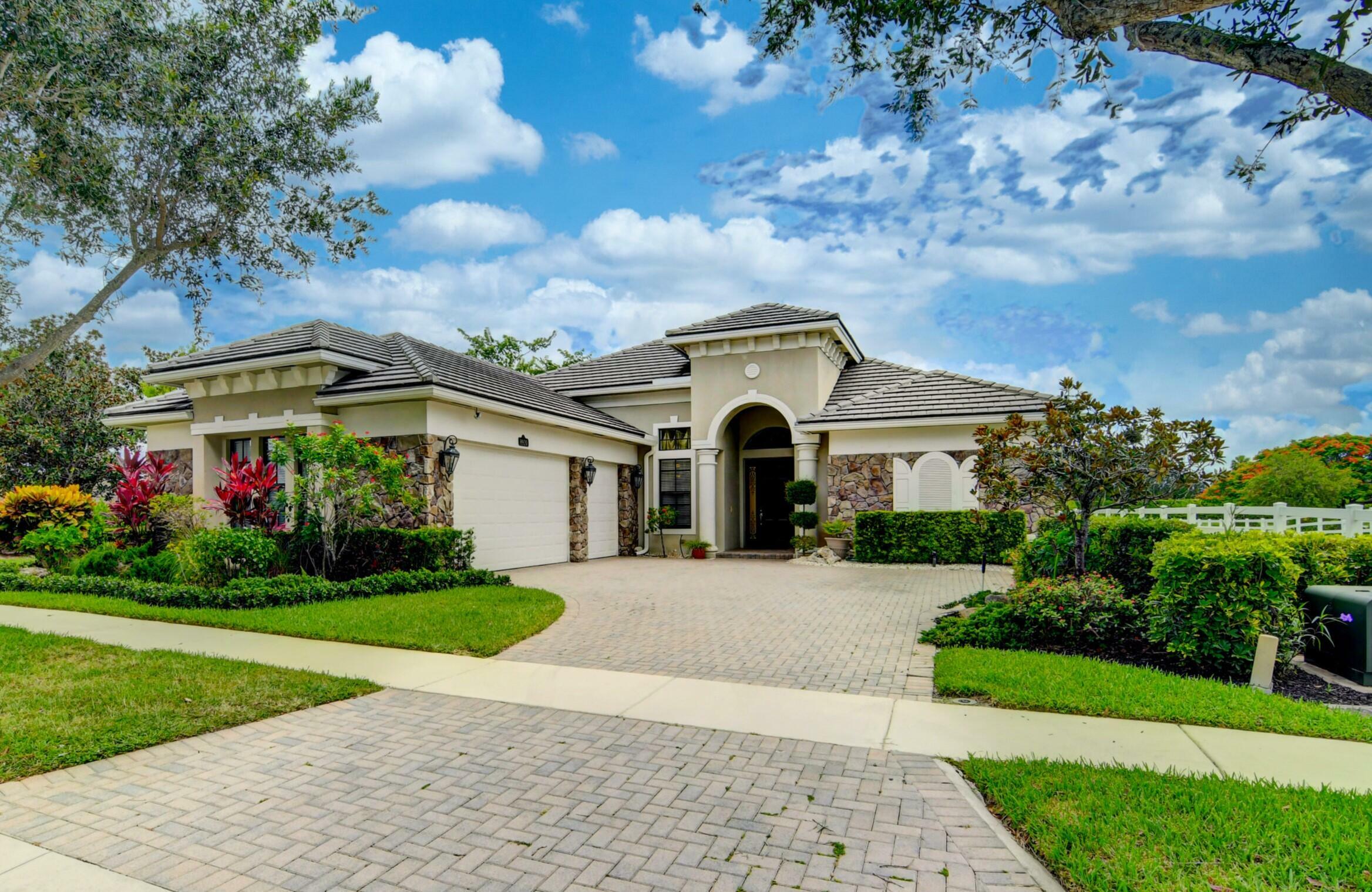 Property Photo:  8920 Equus Circle  FL 33472 