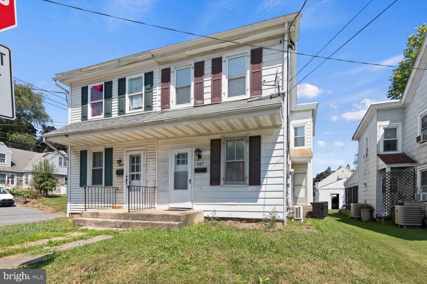 Property Photo:  207 W Frederick Street  PA 17551 