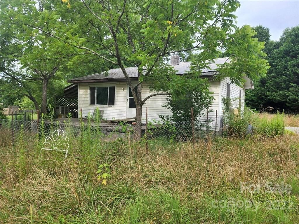 Property Photo: 39 &Amp 41 Old Case Road NC 28732
