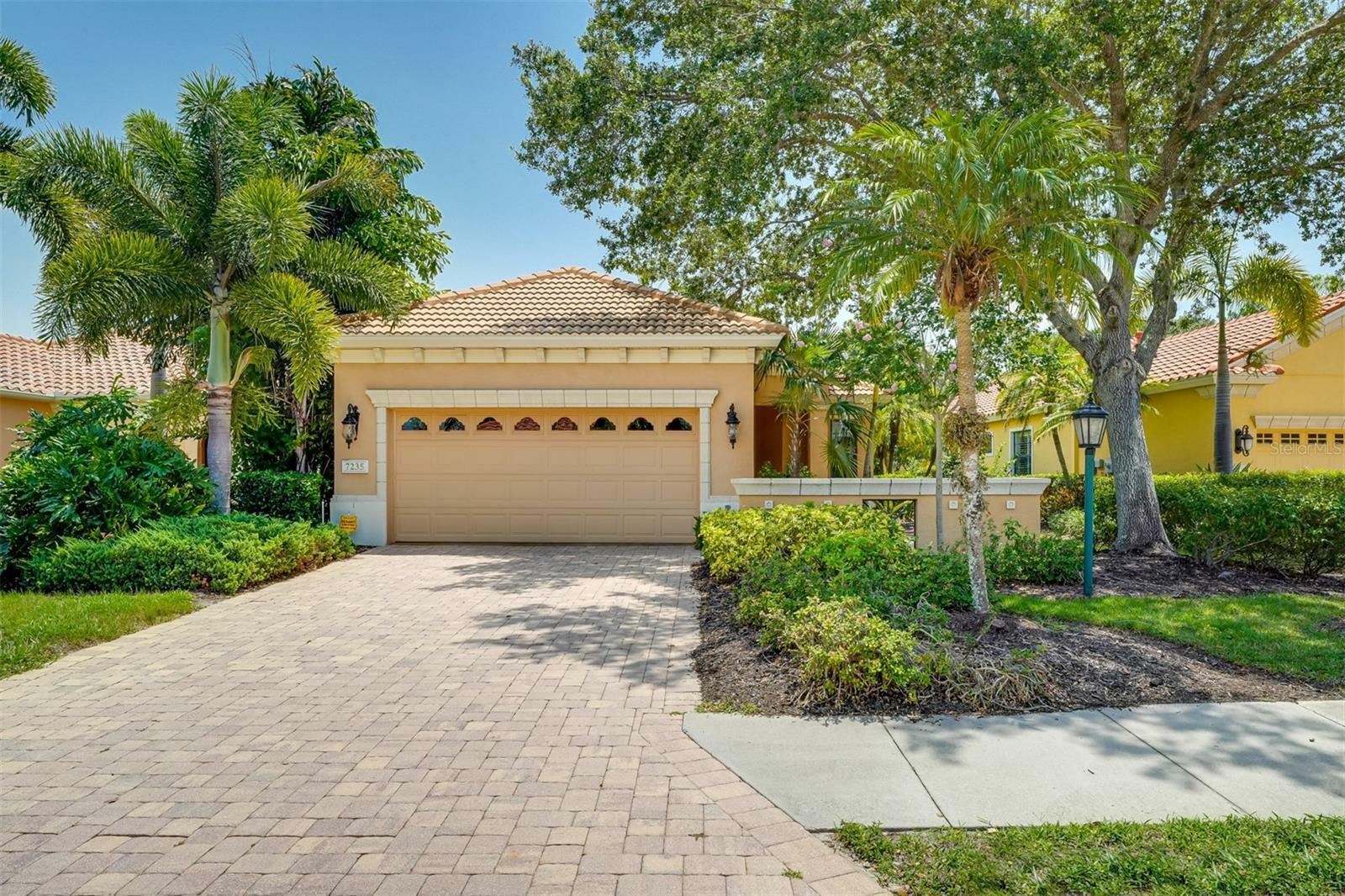 Property Photo:  7235 Presidio Glen  FL 34202 