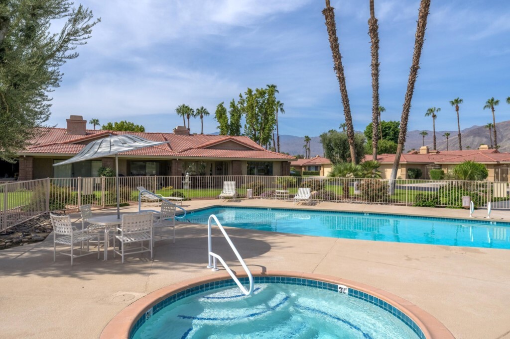 Property Photo: 126 Presidio Place CA 92260