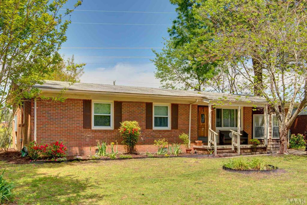 Property Photo:  1724 Lexington Drive  NC 27909 